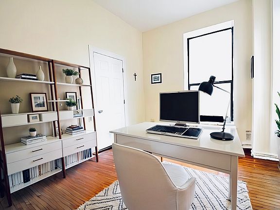 2nd image of 154 W 70th St #5T