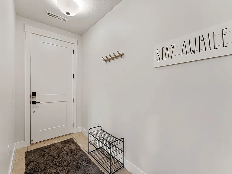 466 N Ventura Ln #47 — Photo 41