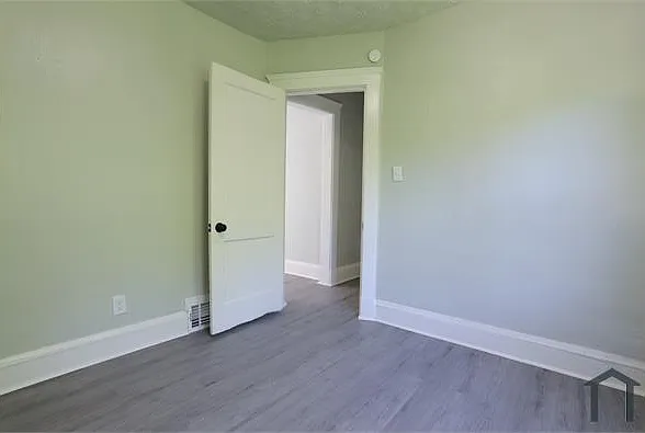 10525 Gooding Ave #UP — Photo 6
