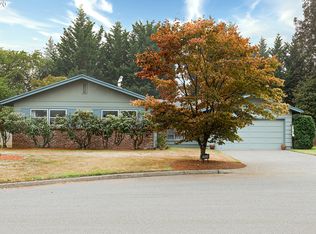 10958 SE Pine Ct, Portland, OR 97216