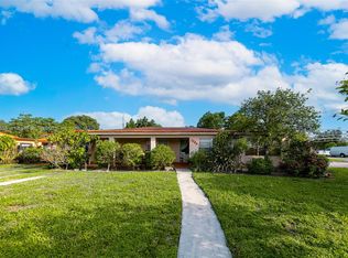 7280 SW 9th St, Miami, FL 33144