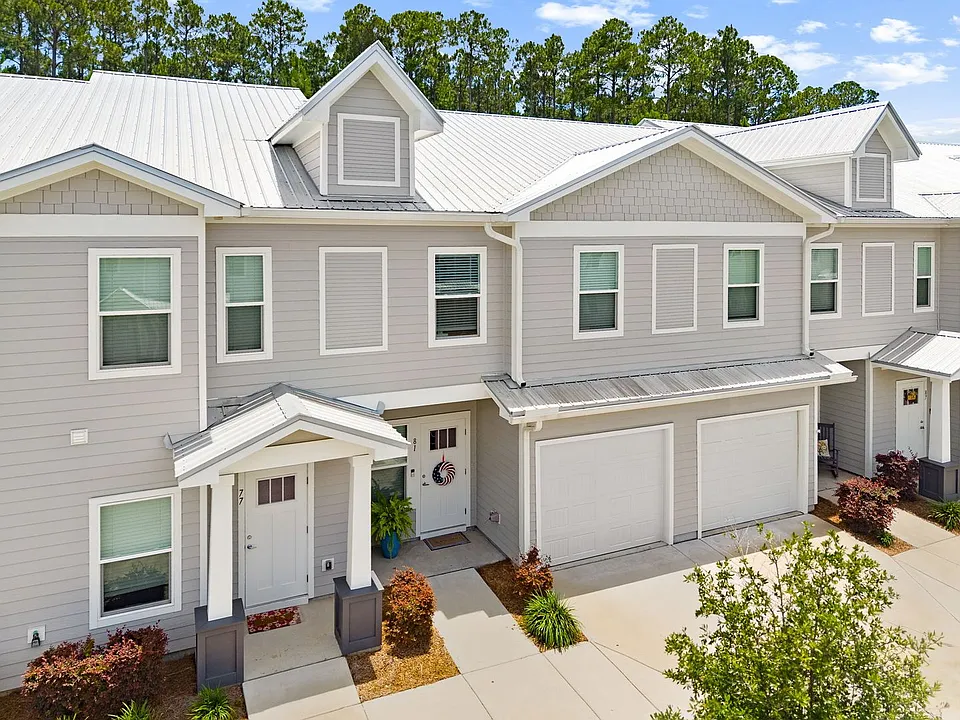 81 Date Palm Ln