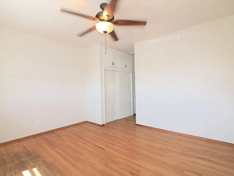 4653-59 Kansas St — Photo 8