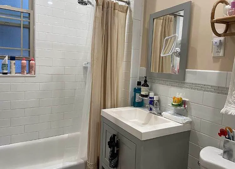 61-02 Grove St #1F — Photo 9