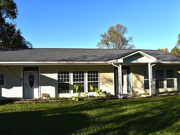 2nd image of 140 Chasteen Dr