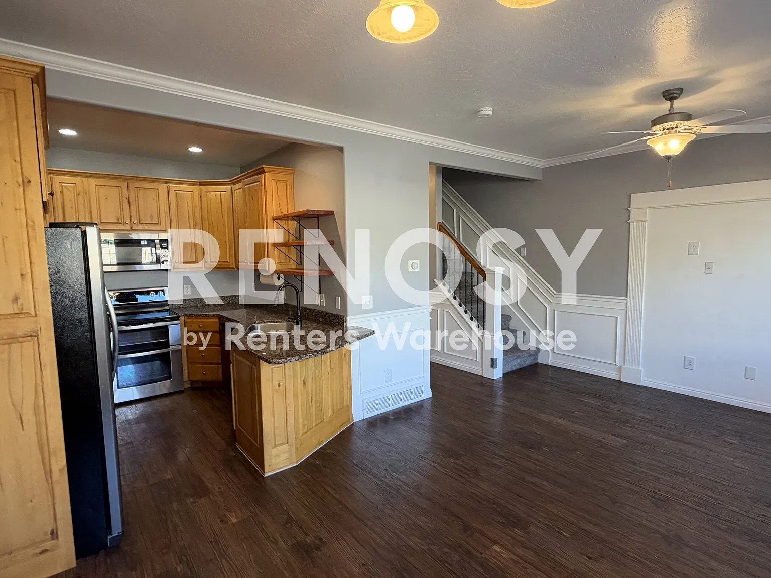 Wonderful Home Townhouse Clean Pet Friendly — Photo 2