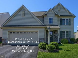 1932 McIntosh Dr, Mechanicsburg, PA 17055