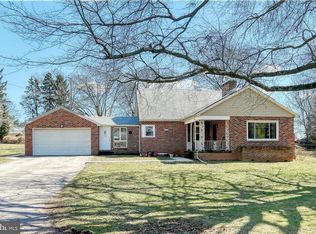 2330 Breezewood Rd, York, PA 17408