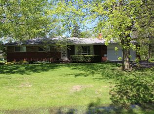 28140 Kendallwood Dr, Farmington Hills, MI 48334