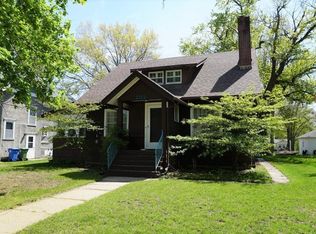 202 3rd Ave, Charles City, IA 50616