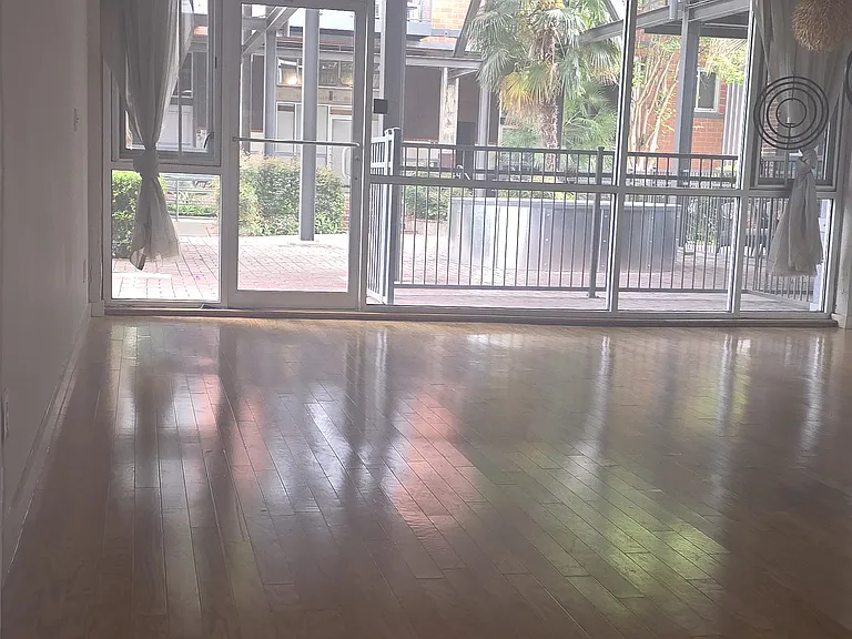 1339 S Flores St #107 — Photo 4