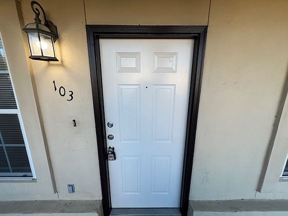 2nd image of 710 Alta Vista Dr #A103