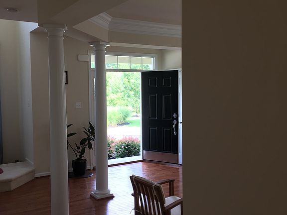 3rd image of 21 Gabe Cir