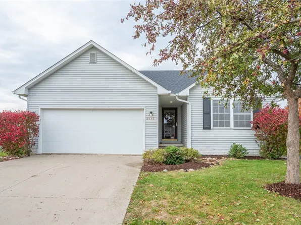 2536 Riverwoods Ave, Des Moines, IA 50320