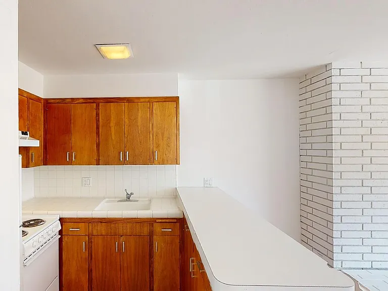 2200 Jackson St — Photo 6