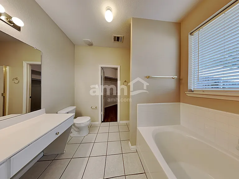 5401 Pecan Creek Cir — Photo 11