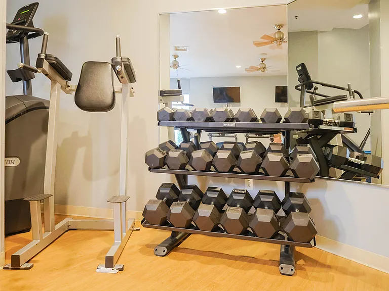222 Glenwood Ave #410 — Photo 36