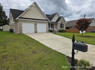 6045 Goldenrain Dr, Fayetteville, NC 28314