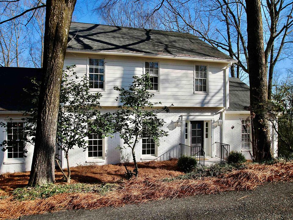 1st image of 2806 Overton Rd