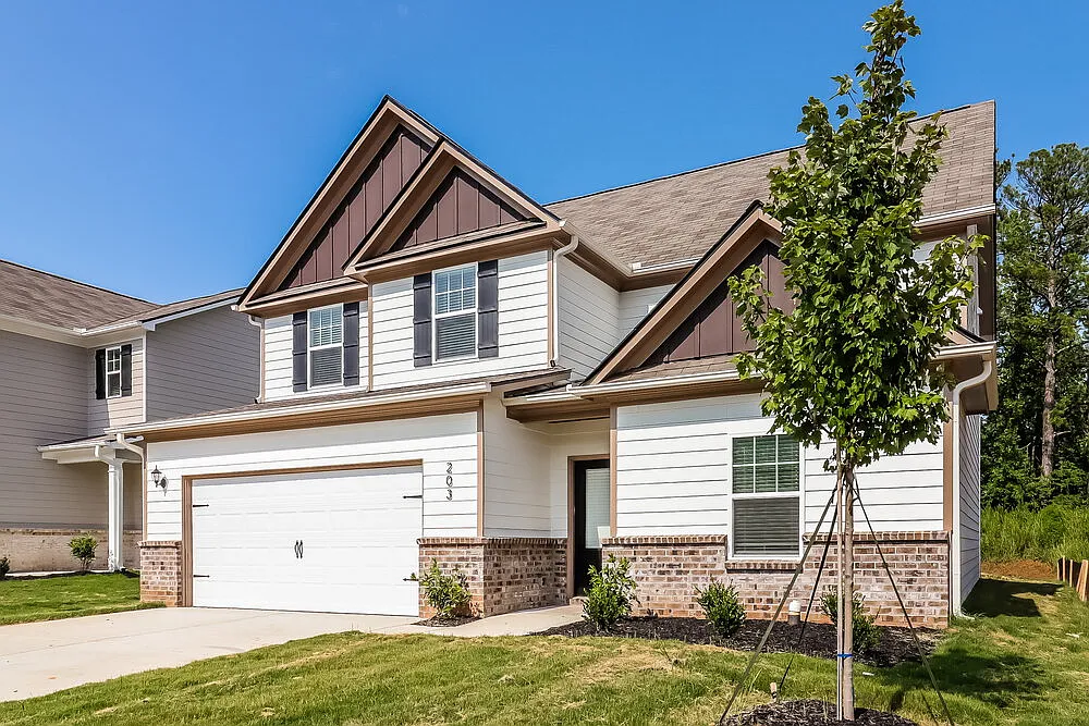 4 bed, 2.5 bath, 2231 sqft, $2,350 — Photo 4