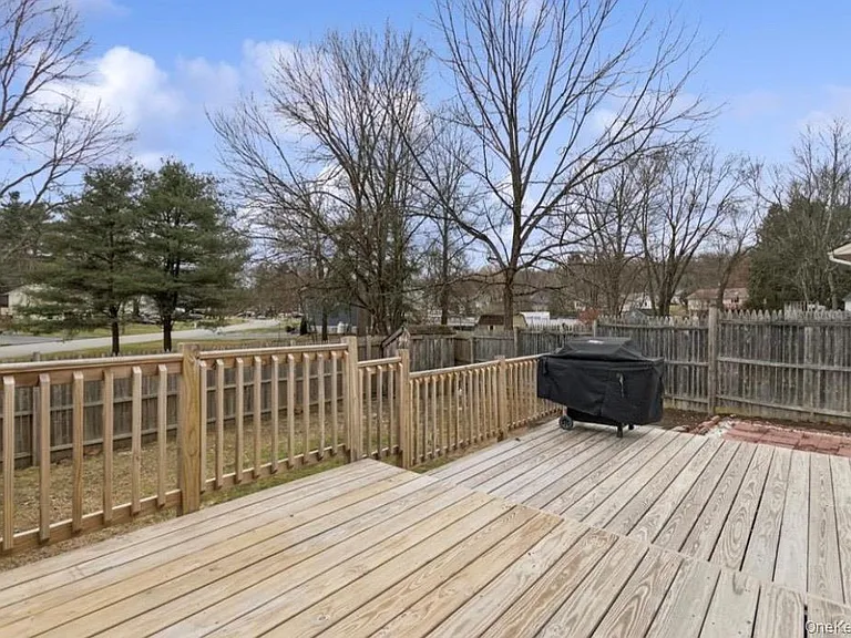 98 Widmer Rd — Photo 3