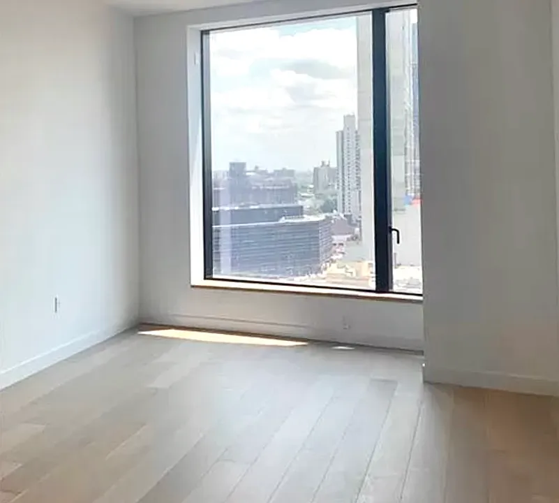 11 Hoyt St #18F
