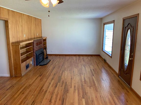 Living/ Dining room