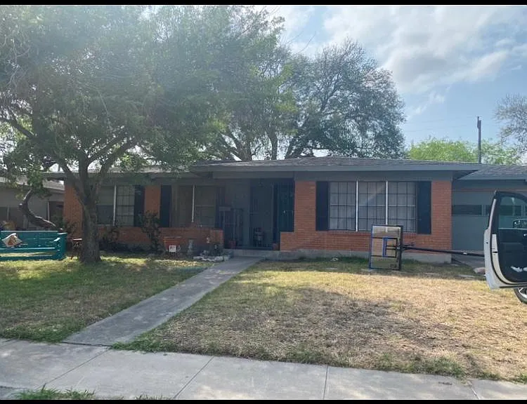 4309 Driftwood Pl — Photo 1