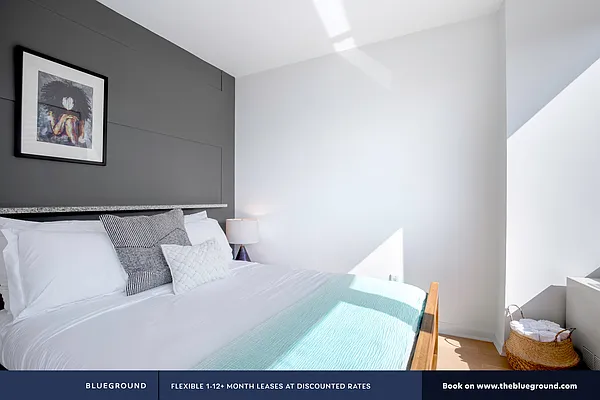 Rented by The Blueground | media 160