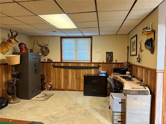 5th image of 353 Highland Ridge Rd