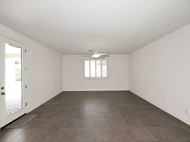 3841 E Palo Verde St — Photo 3