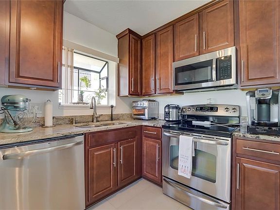 5th image of 4340 Pinebark Ave #4