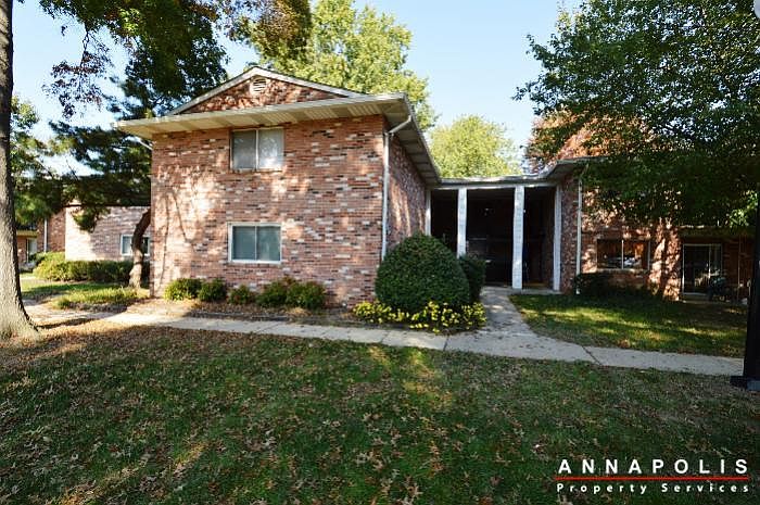 1st image of 211 Victor Pkwy #211D