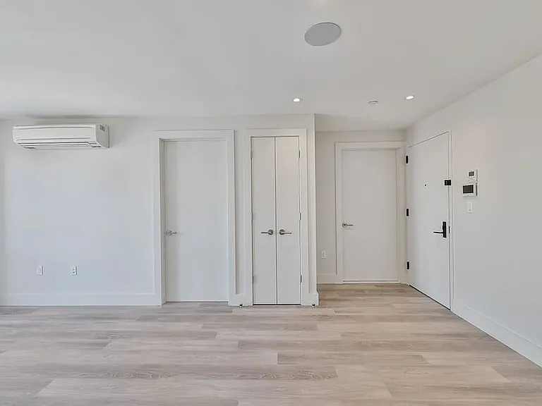 2605 Snyder Ave #4A — Photo 2