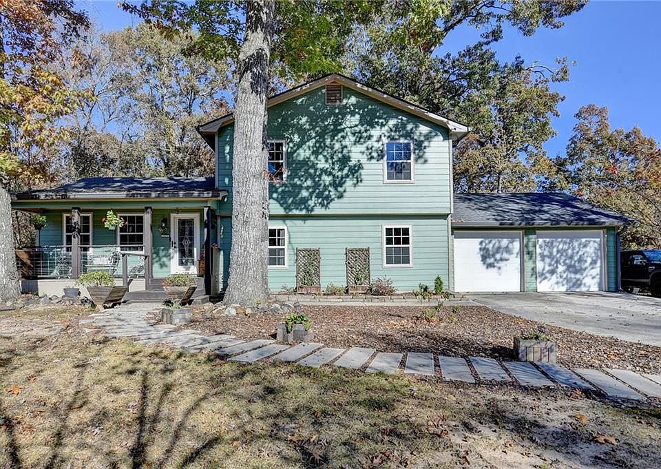 1st image of 1112 Oak Grove Cir
