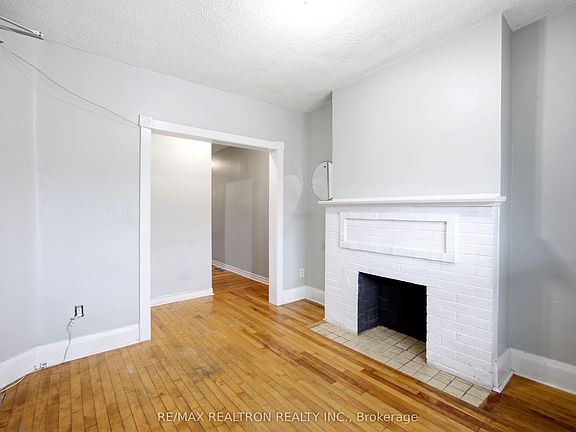 5th image of 285 Oakwood Ave #2