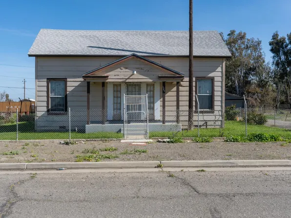 9084 O St, Firebaugh, CA 93622