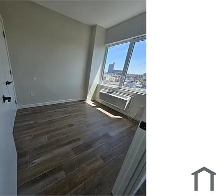 3 bed, $3,464 — Photo 3