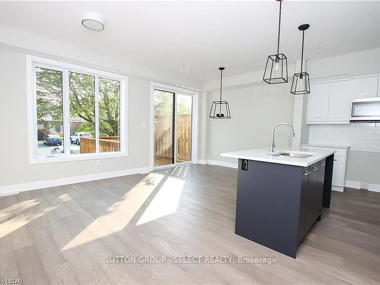 601 Lions Park Dr #83 — Photo 5