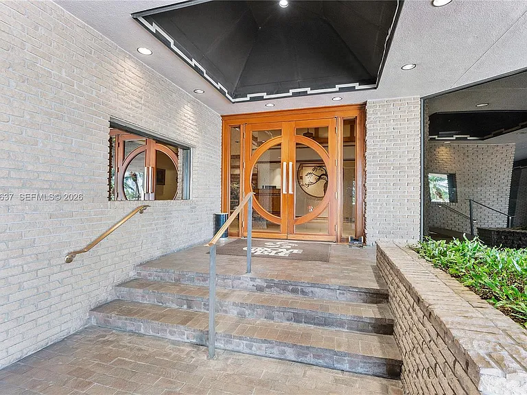 2 Grove Isle Dr #B1706 — Photo 17