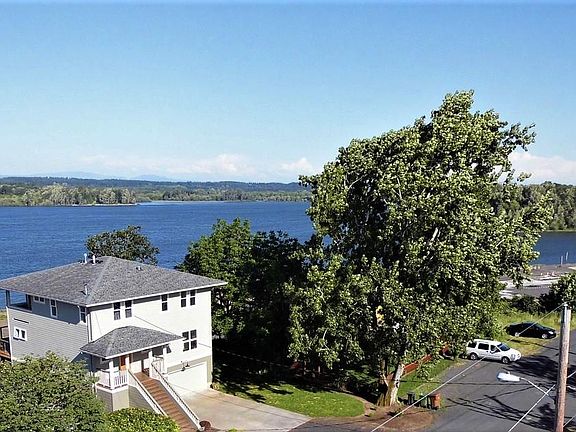 Wake up to this view every day