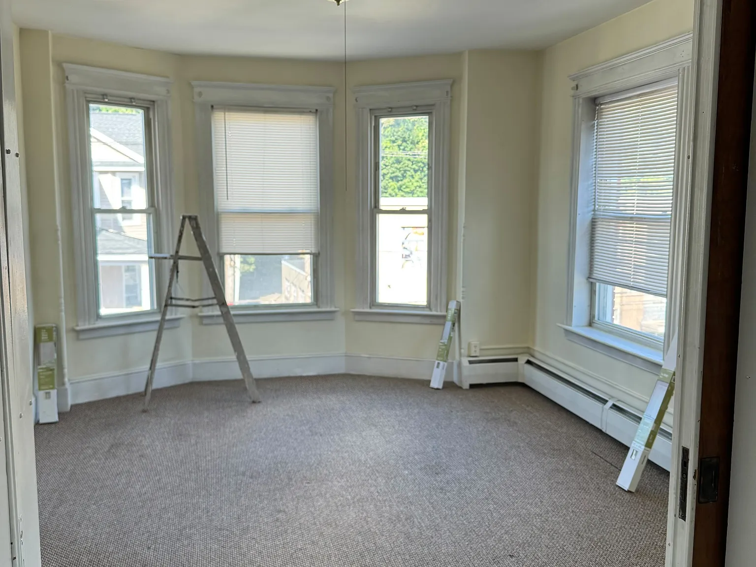 1318 N Main St — Photo 3