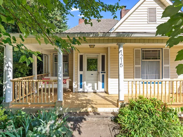 1215 Luttrell St, Knoxville, TN 37917