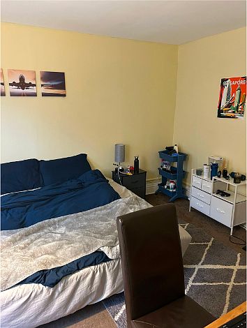 1st image of 402 E Jefferson St