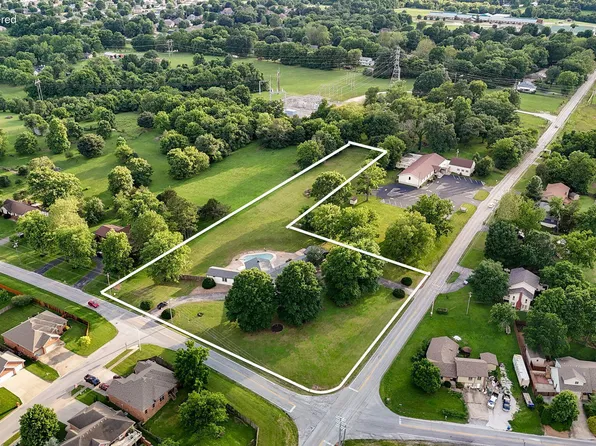 5021 S Farm Rd 137, Springfield, MO 65810
