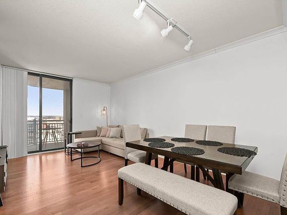 3rd image of 414 Water St Unit 1810