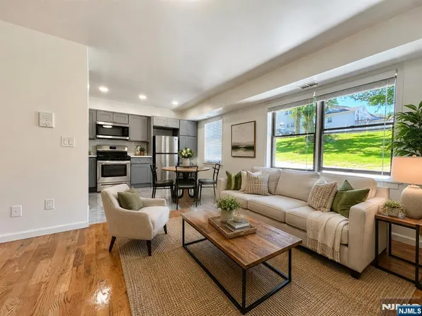 700 Schuyler Avenue #D14, Kearny, NJ 07032