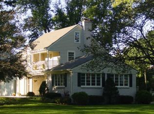 375 N Elmridge Ave, Brookfield, WI 53005