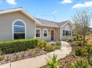 8729 Clearwater Rd, Fallbrook, CA 92028
