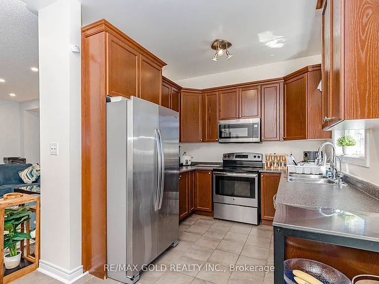 65 Niagara Trl — Photo 16